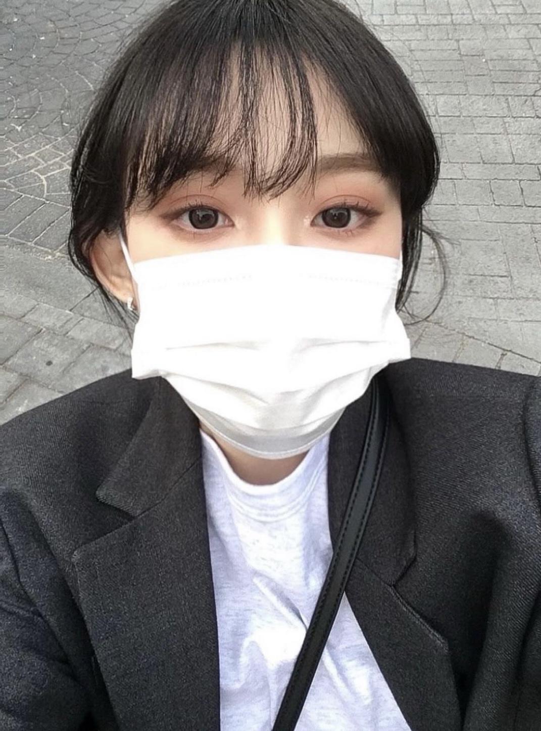 2021减龄最火发型齐刘海,减龄短发18岁