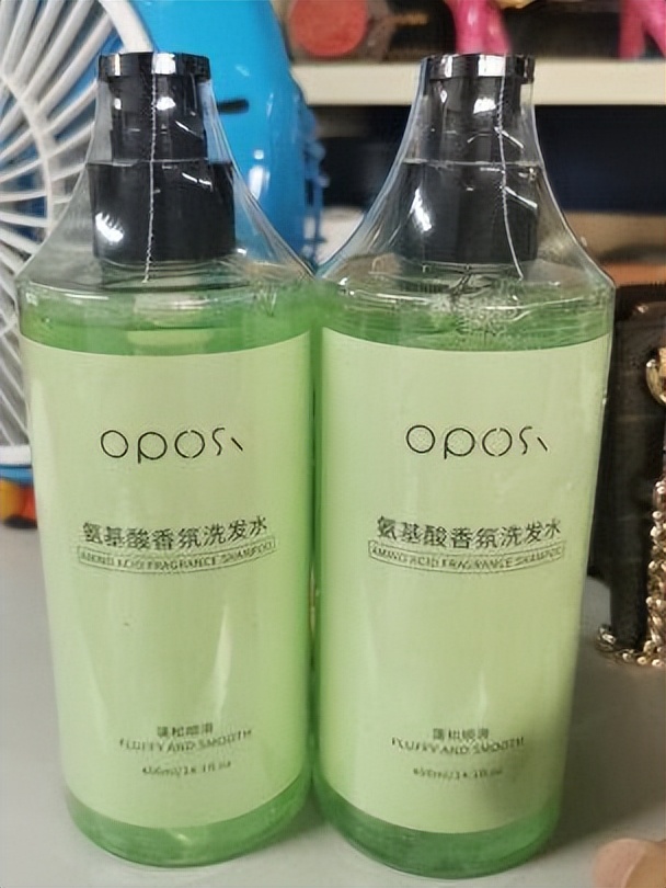 为什么理发店的洗发水洗头顺滑,为啥理发店的洗发水洗完飘柔