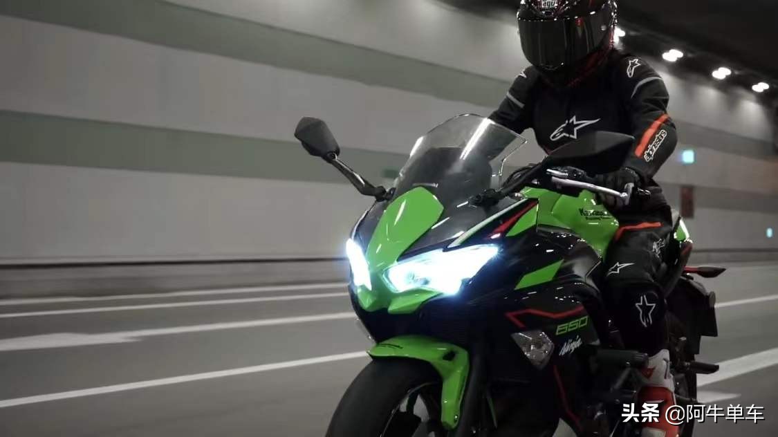 川崎摩托车推荐ninja650,川崎ninja6502021款日常骑行