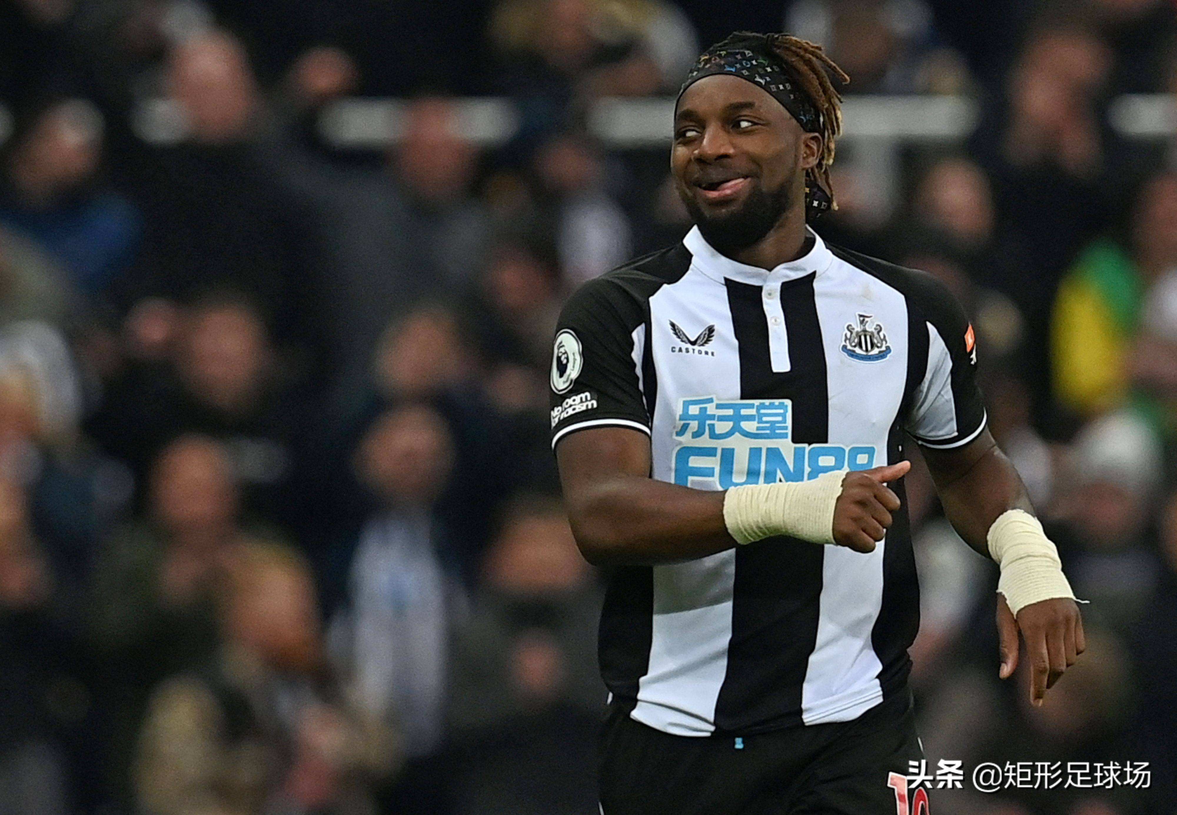 英超圣马克西曼助攻戴帽,英超过人圣马克西曼