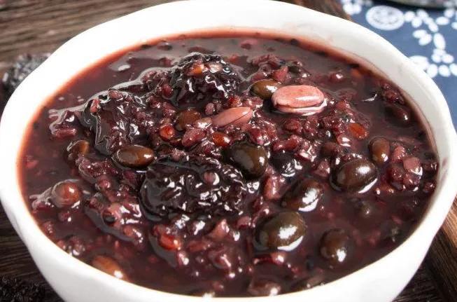 早餐吃什么杂粮粥最好,适合大众吃的早餐五谷杂粮粥