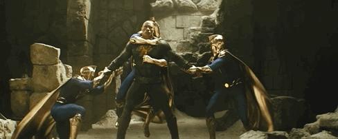 尺度没输过，口碑没赢过，DC也手撕鬼子了