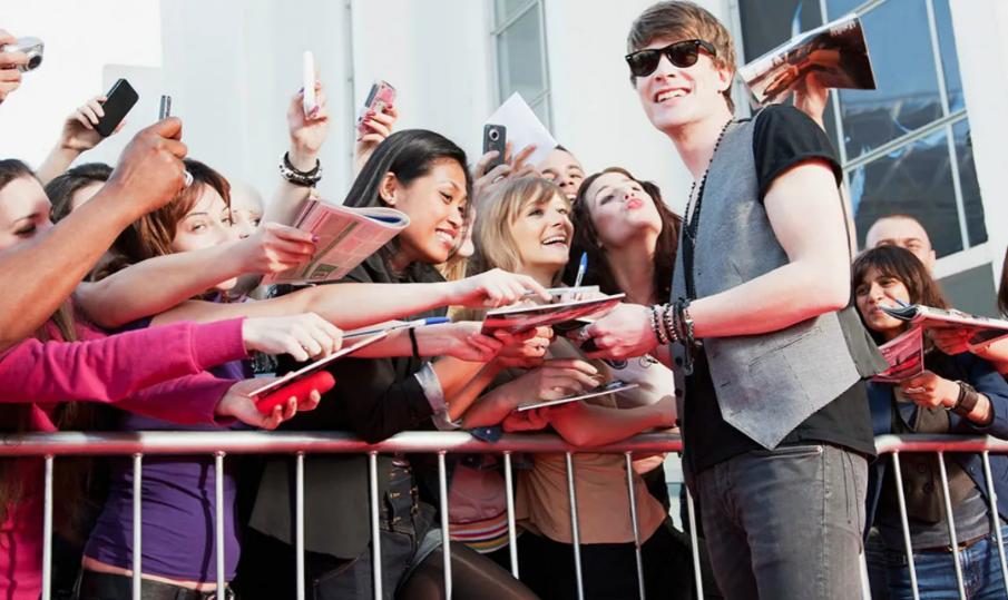 学生过度消费现象,新媒体时代不良文化出现的原因