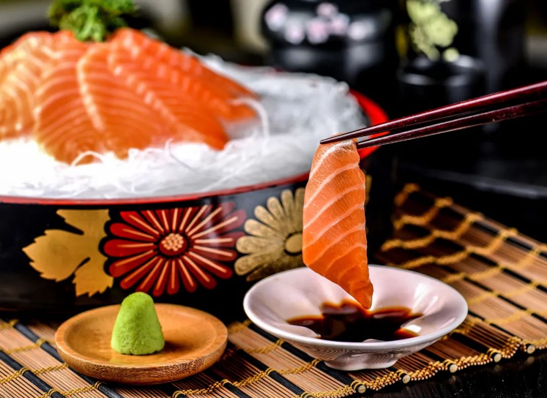 青芥末和芥末的区别,芥末真正的芥末