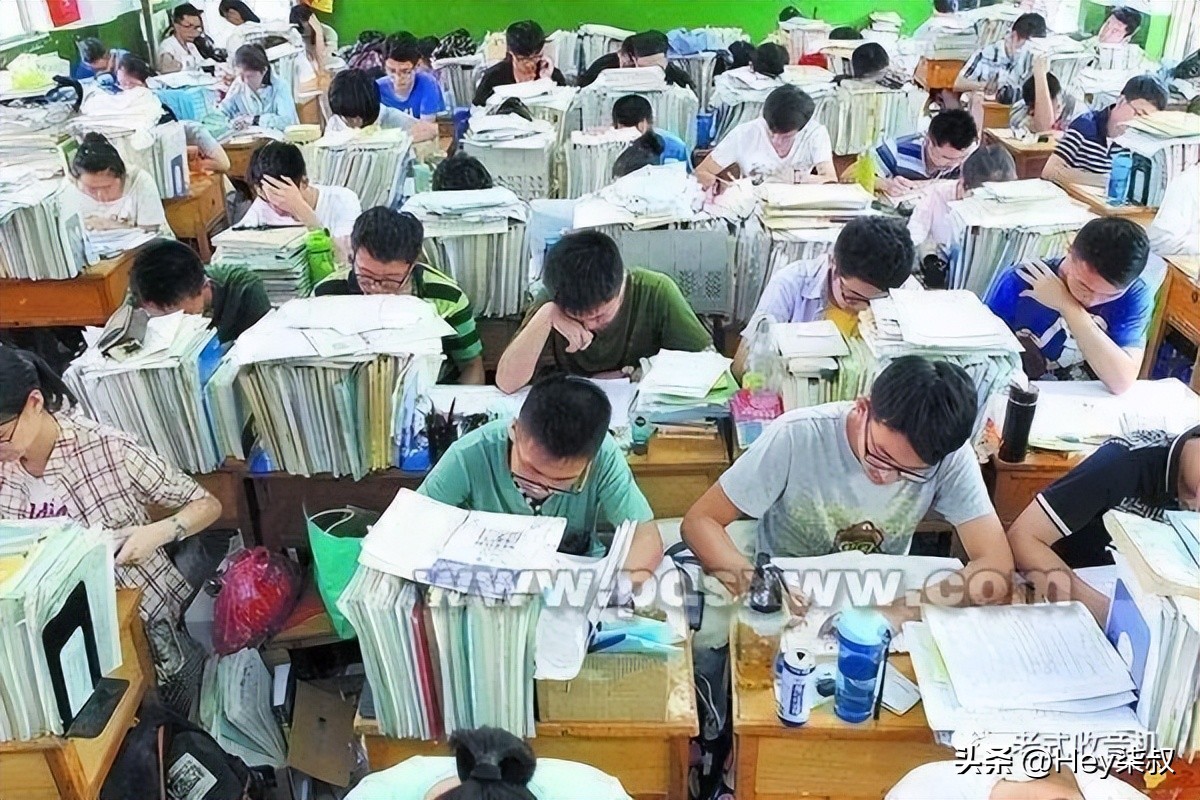 年年高考年年念，念念不忘是青春