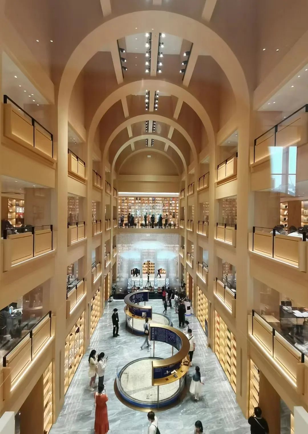 灏忓竷鎽勫奖鍥㈤槦,灏忓竷鎽勫奖