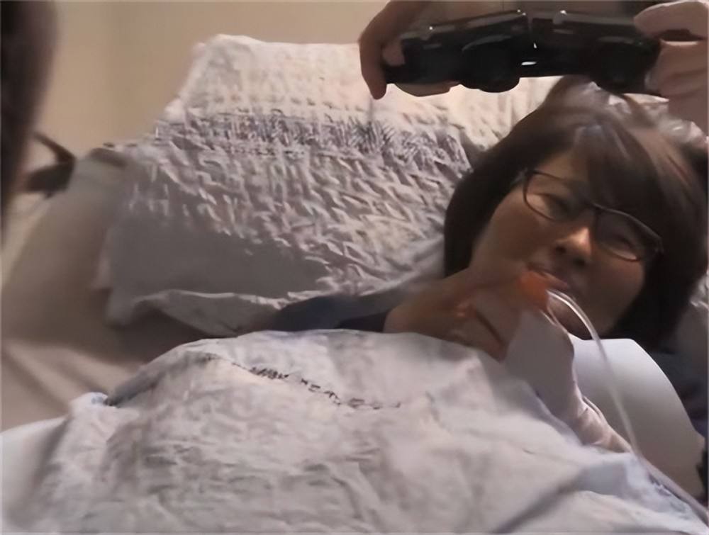 日本女子安乐死，仅仅4分钟从清醒到结束，遗言让亲人泪流满面