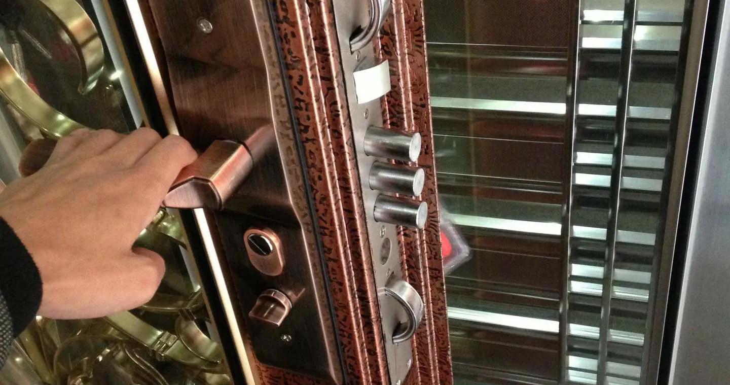 指纹锁的锁芯都是通用的吗,指纹锁的锁具都是通用的吧