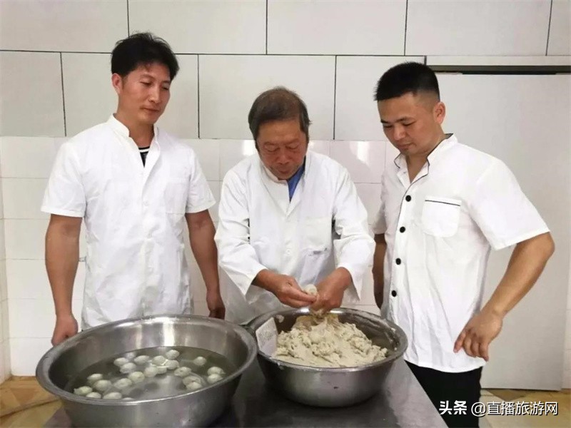能吃能喝能玩能逛,能吃能玩才是福