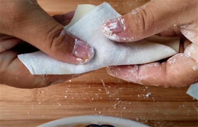 包馄饨不会散的最简单方法,不会包饺子怎么办教你第五种包法