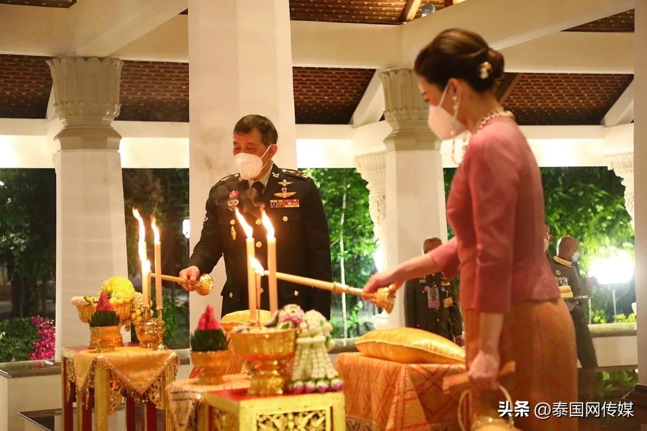 泰国国王最近出席活动,泰国最新国王和王后消息
