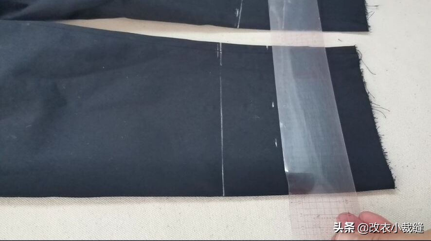 外套袖子长了怎么改短大袖口,西装袖口有暗扣怎么改短袖子