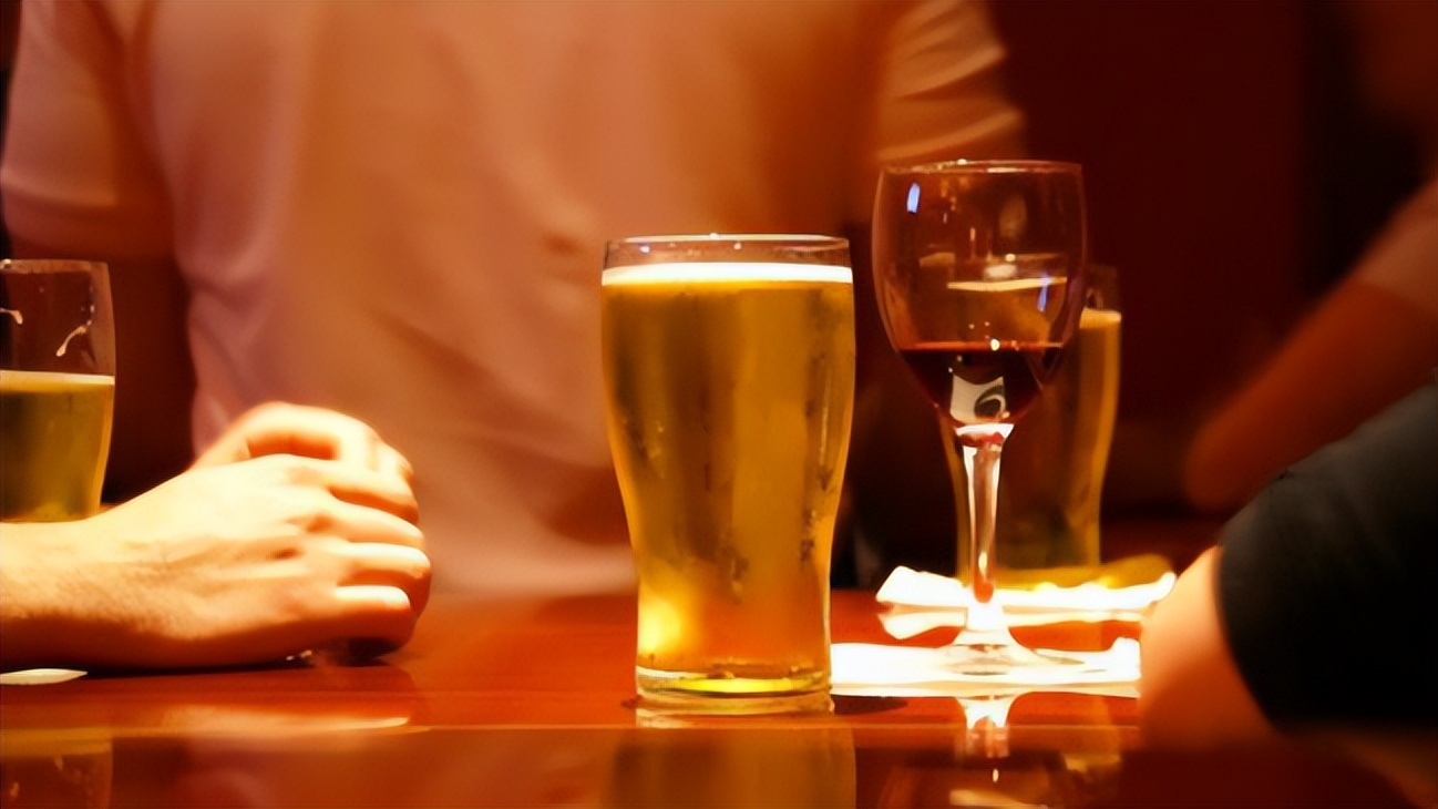 宿醉头晕想吐第二天怎么缓解,宿醉恶心想吐怎么快速缓解