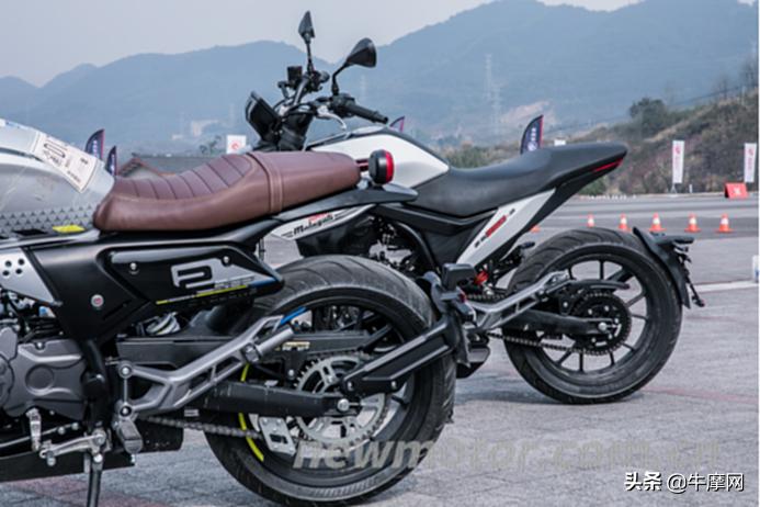 宗申1000型四缸三轮车试驾视频,宗申试驾