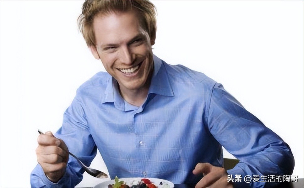 中医告诉你男性补肾的五类食物,秋季男人吃啥中药补肾