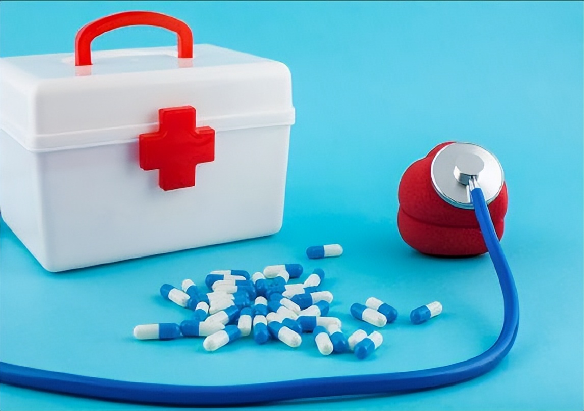 直肠癌晚期转移了好治疗吗,直肠癌晚期肺部转移了还能活多久