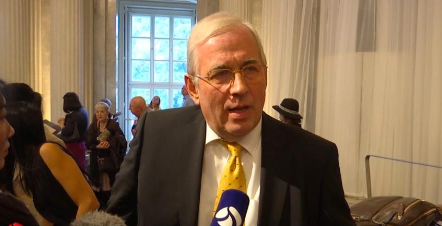 德国医生救20万中国人,德国医生求助中国