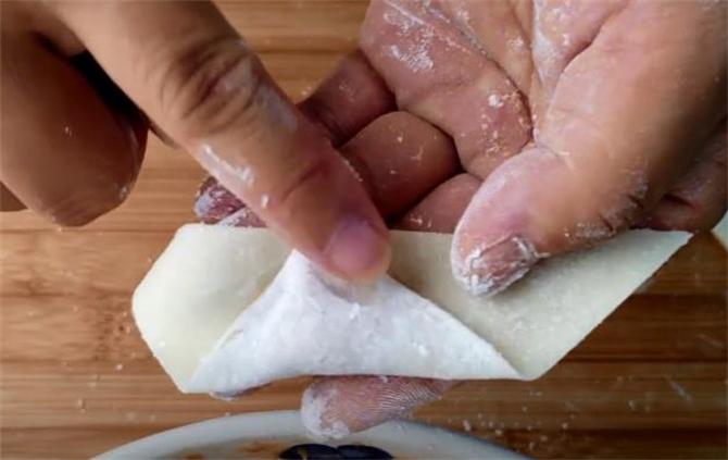 包馄饨不会散的最简单方法,不会包饺子怎么办教你第五种包法