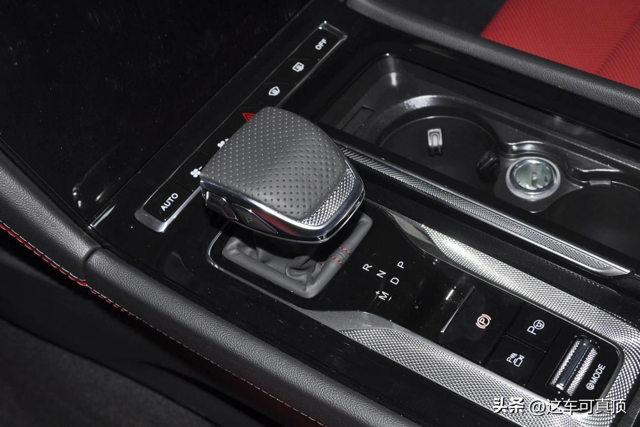 红旗h62020款1.8t落地价,红旗全新溜背轿跑红旗h6