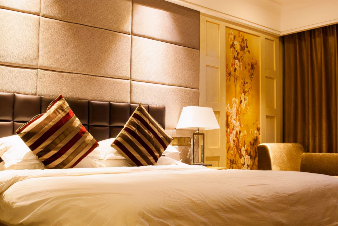 想去酒店前台上班但是要熬夜,宾馆前台要熬夜上班吗