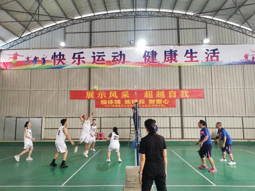 瑞丽边检国门,瑞丽口岸人员出入境通关流程指引