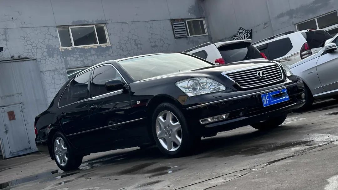 大哥12万买2005年售价100万的凌志LS430，含泪又花10万翻新才能开