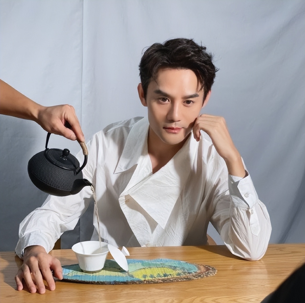 王凯首谈身体患病的父亲,王凯父亲肺癌