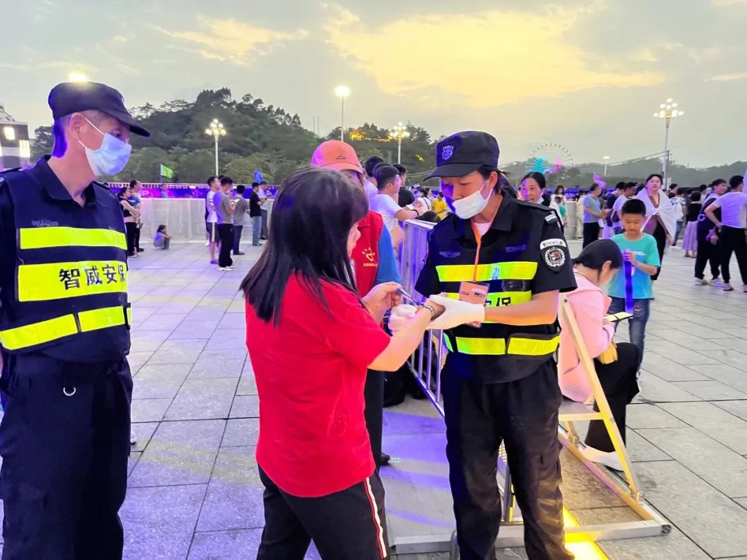 燃情五一|智威安保圆满完成热浪音乐嘉年华（廉江站）安保项目