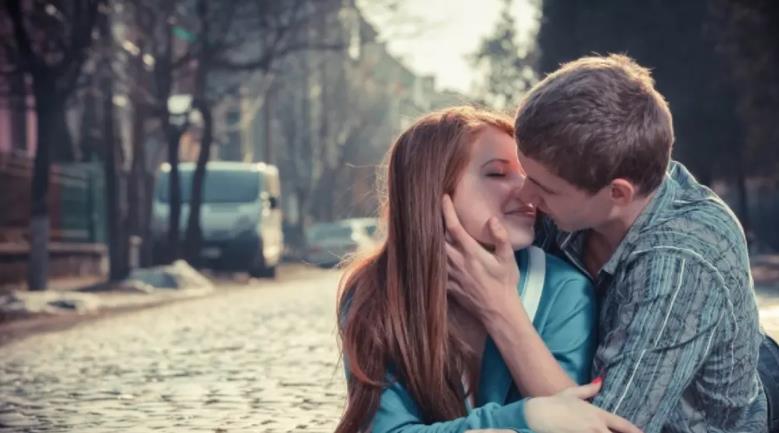 涓轰粈涔堝浣犺秺缁濇儏鐨勭敺浜鸿秺鐖变綘,涓轰粈涔堣鐢蜂汉瓒婄粷鎯呰秺鐖变綘