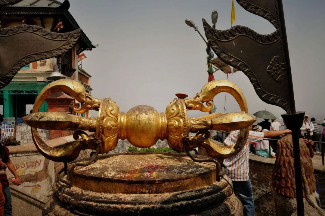 如何区分藏传佛教寺庙,藏传佛教四派的寺庙标志区别