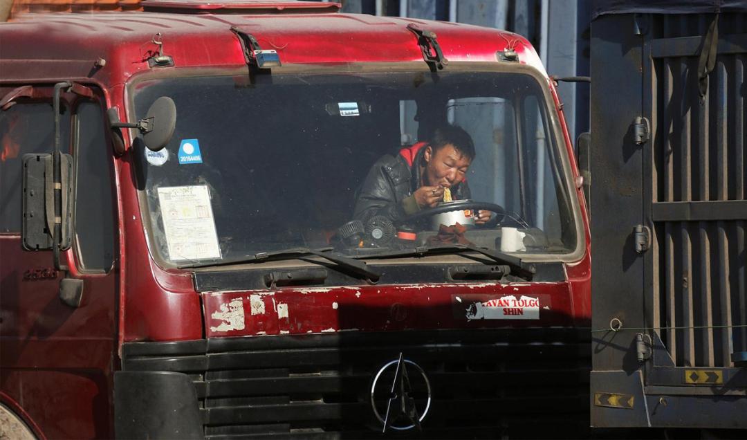 卡车让老司机跑了,别让货车司机寒心