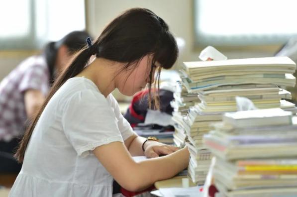 高中生自创饺子字体学校纷纷效仿,好看的饺子字体