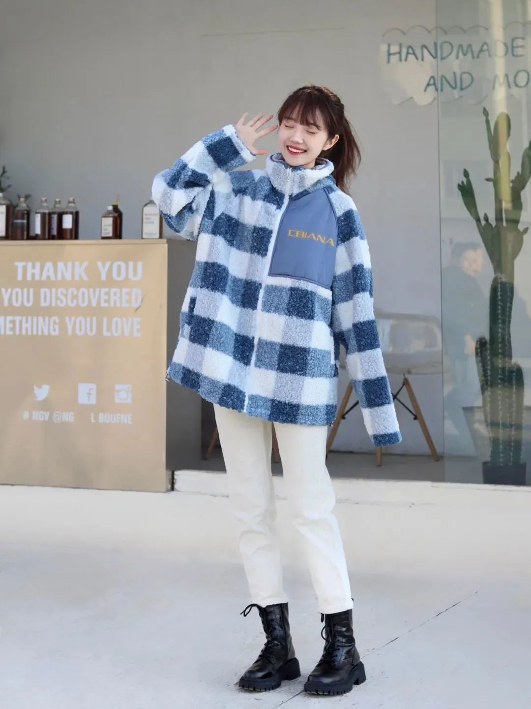 显瘦垂感阔腿慵懒风裤,阔腿裤垂坠感显腿细牛仔裤