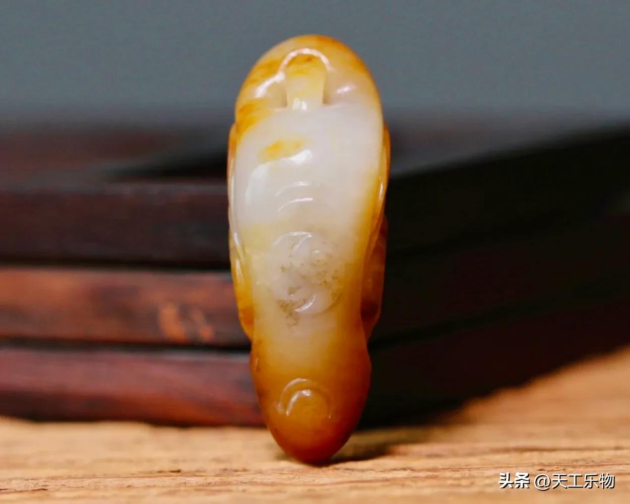 低端黄沁皮籽料值多少钱,籽料黄沁小精品