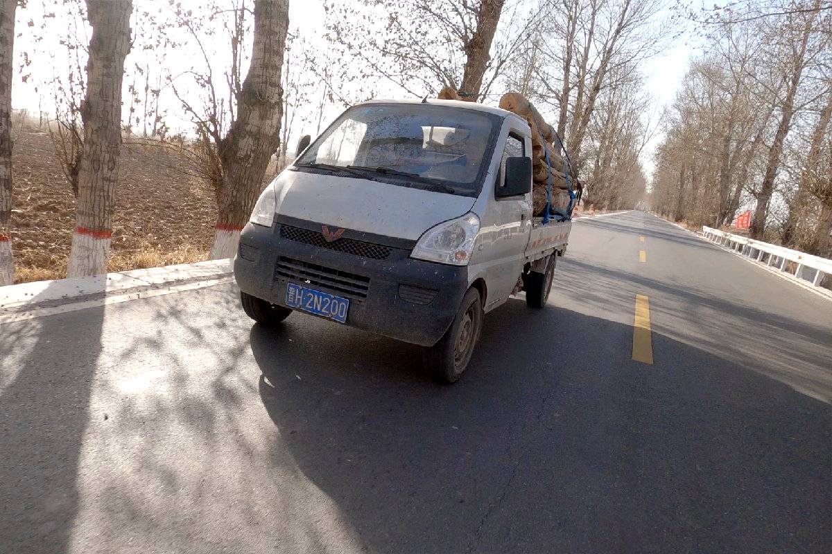 五菱荣光小卡和新卡质量哪个好,皮实耐用良心价双排微卡五菱荣光