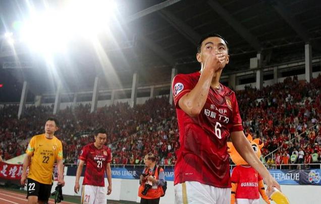 国足冯巩之争,国足大战冯巩