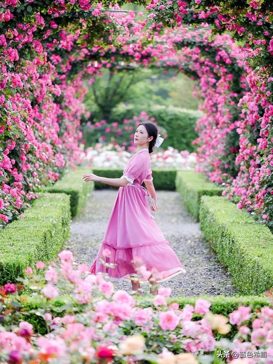 如何拍出好看的穿搭自拍照,穿搭复古拍照姿势大全