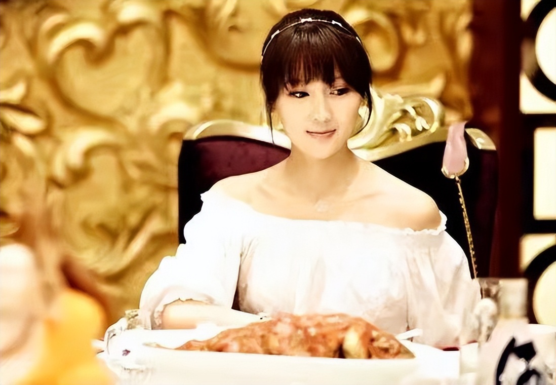 违法代言、人设崩塌、成老赖,曾经风靡的京城四美,8年后翻车了