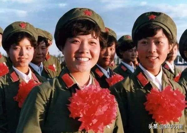 解放军共有几代军服,中国人民解放军1965式军服简介