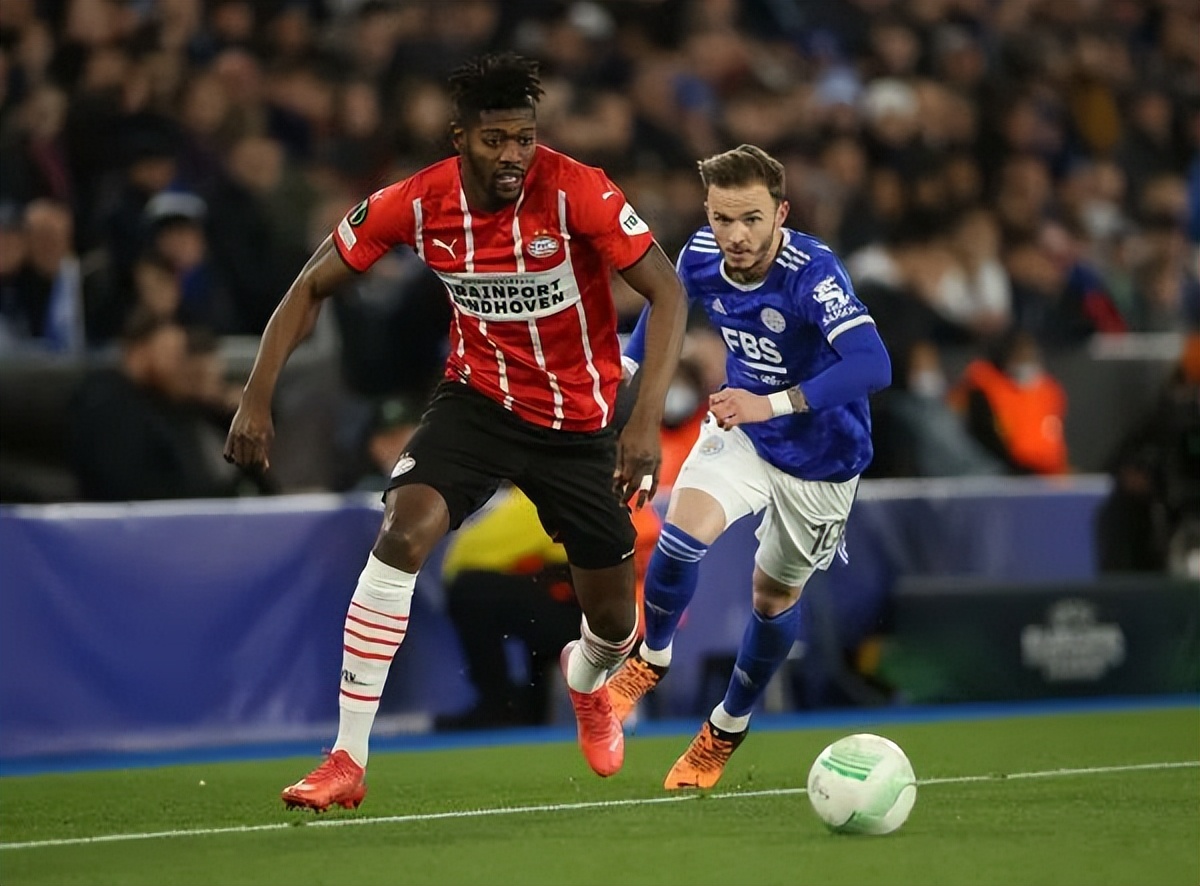 曼联9000万欧报价安东尼被拒,曼联4万镑签范德贝克