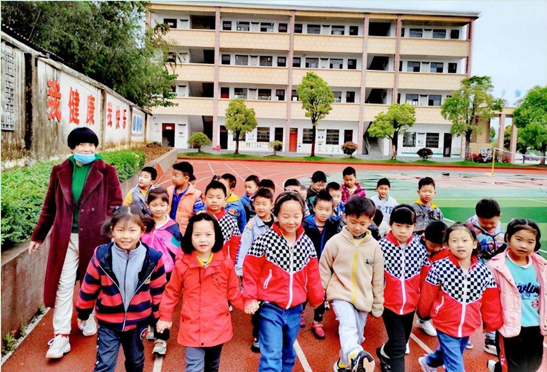 湖北省武穴市花桥镇团山河小学,武穴团山河小学