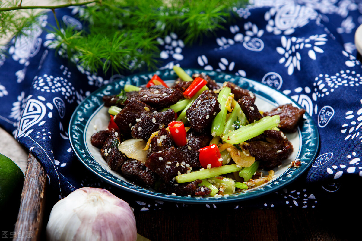 长肉要吃什么类型的食物,这4种主食长肉快尽量避开