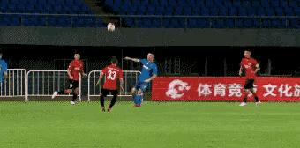 世界足球搞笑集锦top100,国外足球搞笑集锦