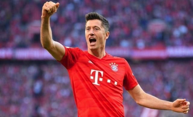 德科看好萨维奥拉的执教生涯，莱万没有“加泰传统足球”的特征