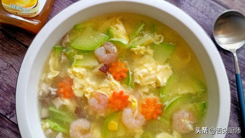 五十岁以上的女人常吃的4种蔬菜,建议八道碱性蔬菜多吃