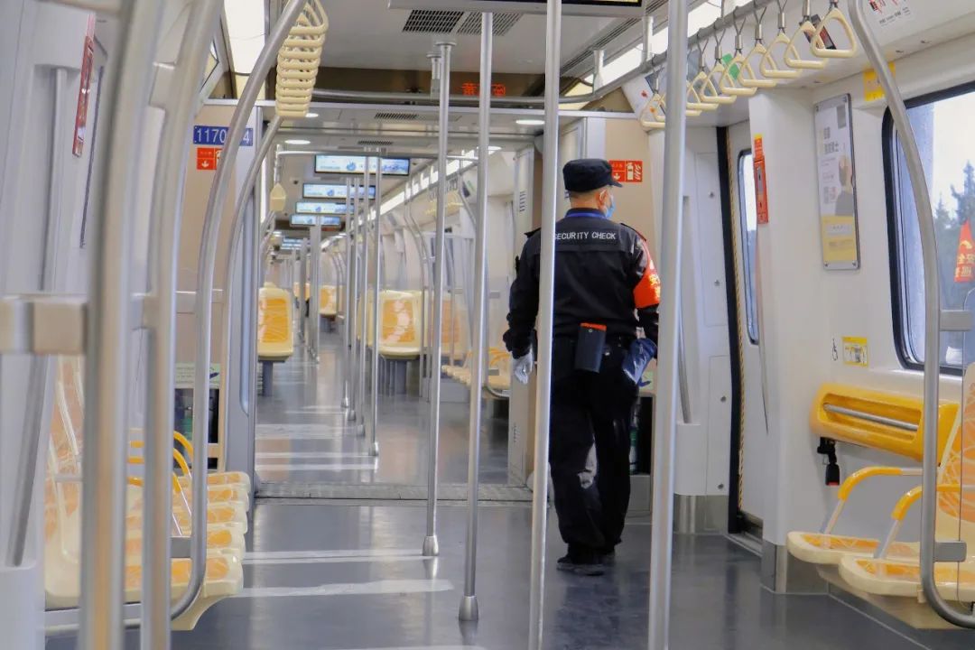 这套阵容，你绝对没见过