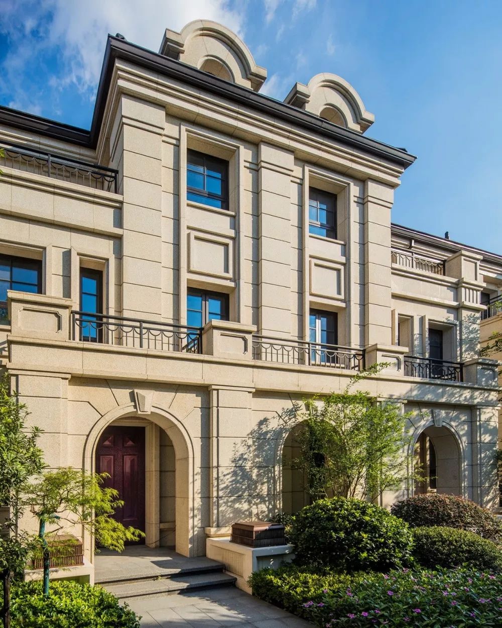 灿辉晶典1733到虹桥高铁,上海灿辉晶典1733周边交通