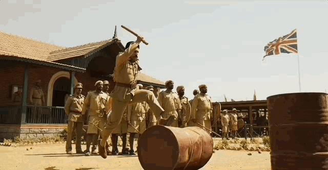 RRR!水火相燃!印度版《赛德克·巴莱》,在嗨感中演绎兄弟情