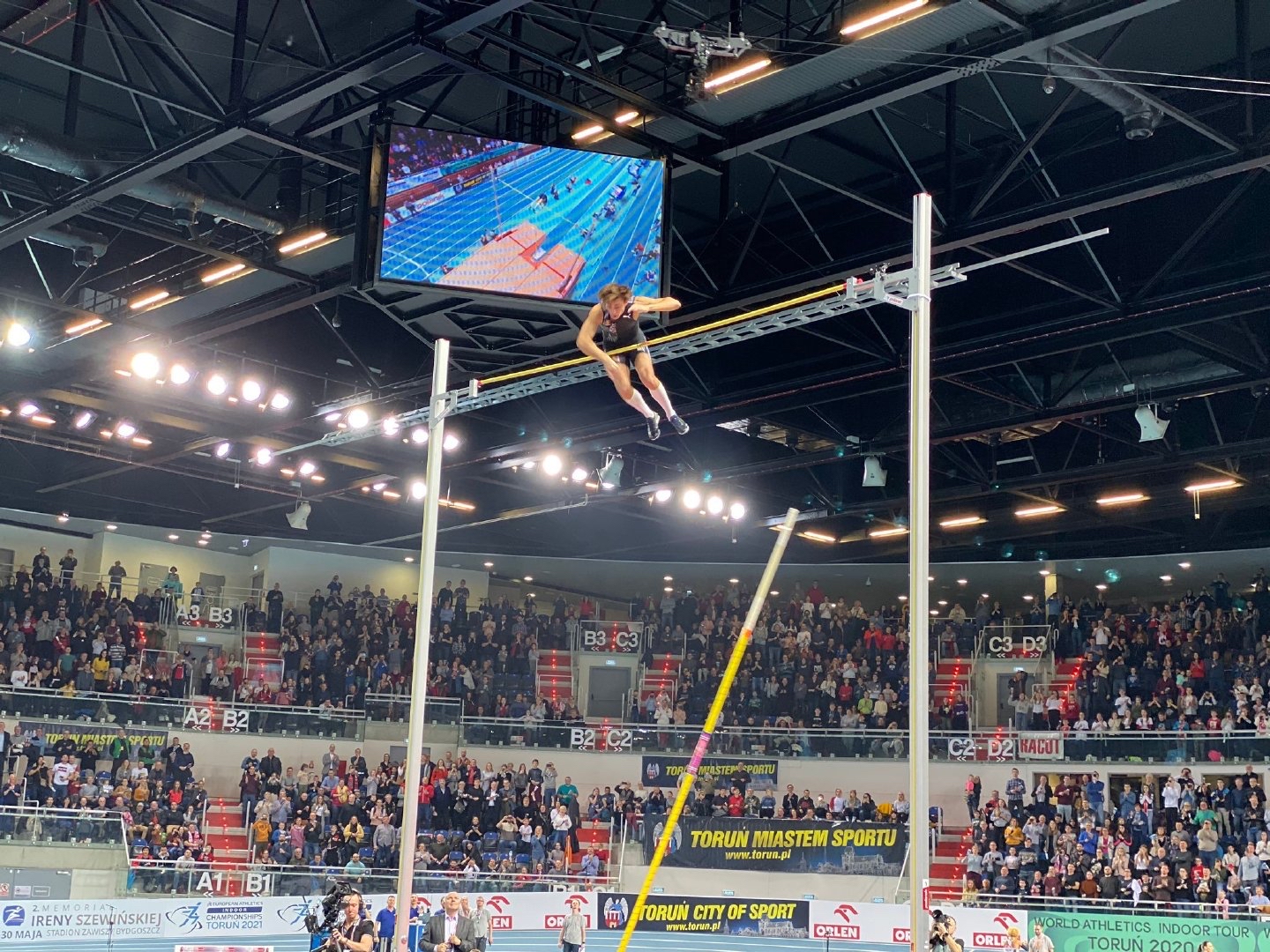 杜普兰蒂斯挑战撑杆跳世界纪录,杜普兰蒂斯6米23创世界纪录