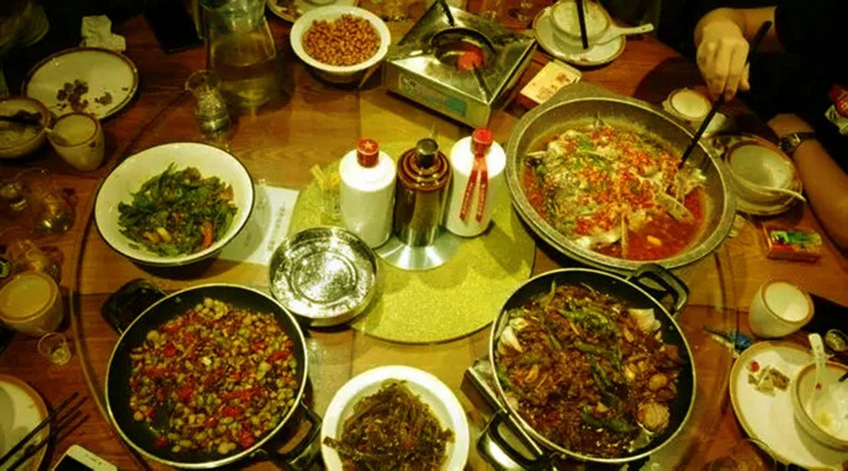 在酒桌上从不敬酒的人,酒桌上不喝酒的人会是什么人